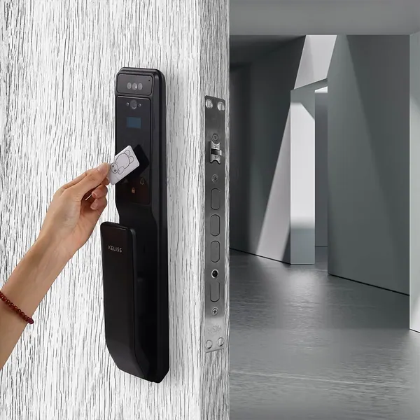Card held up to a Keliss Eikona EK06 lock